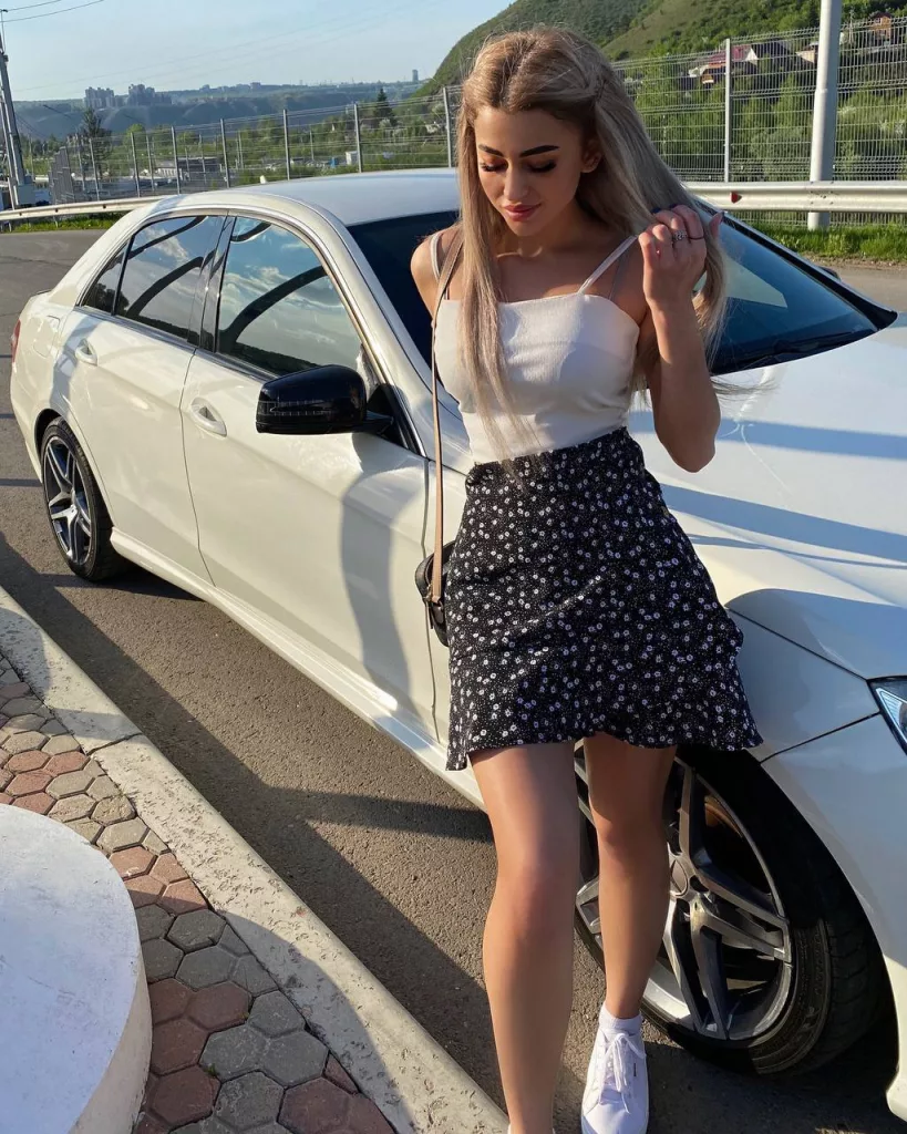 Роскошные услуги эскорта от Дана escort-moscow.pro